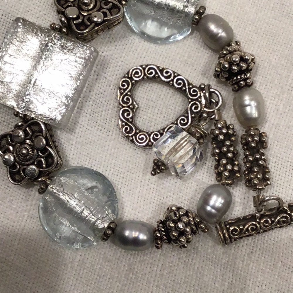 7 1/2” Venetian glass, sterling, pearl bracelet